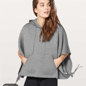 ❤️Lululemon gray poncho